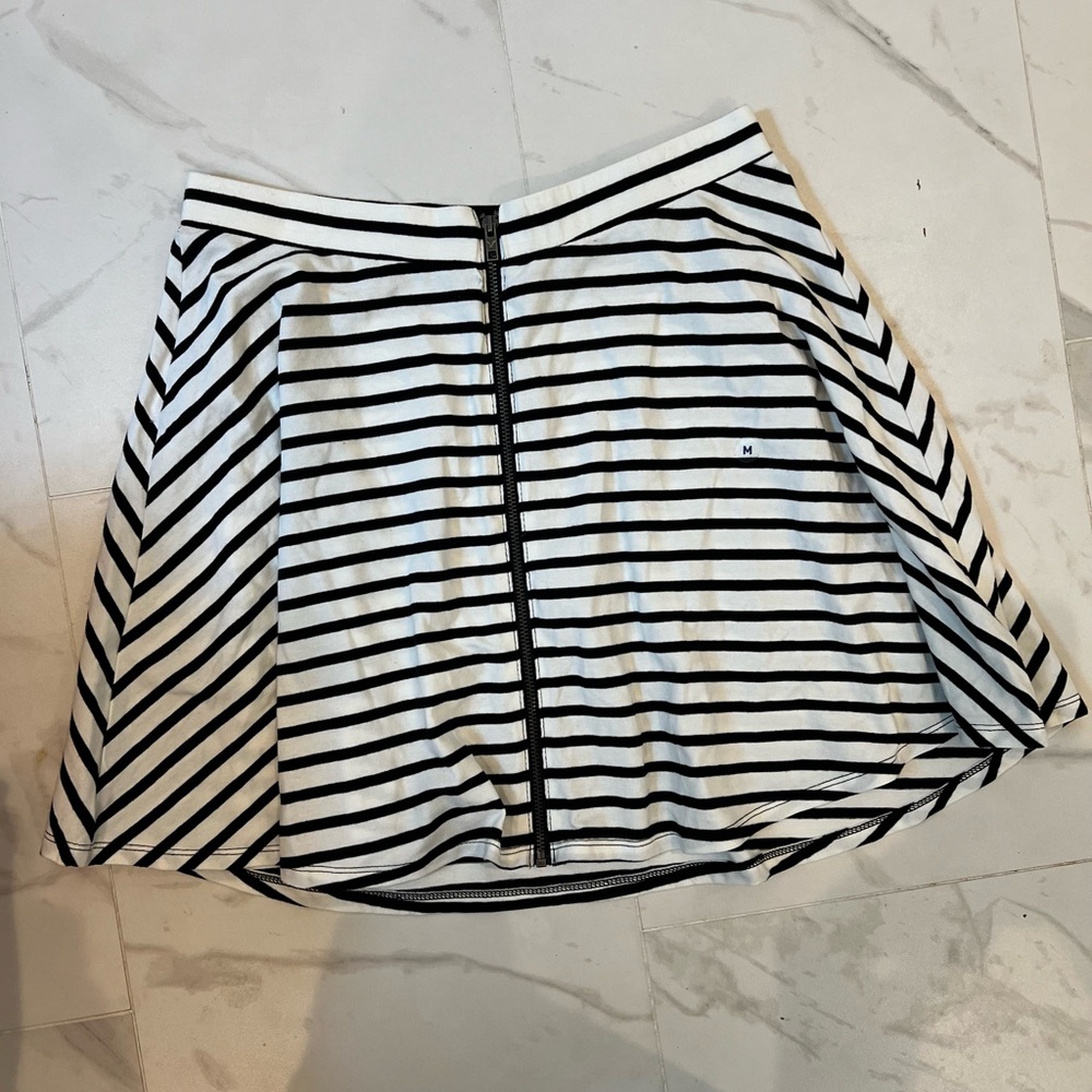 American Eagle Outfitters Black and White Skater Mini Skirt